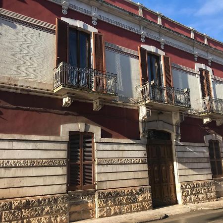 Palazzo De Bellis Vitti Nella Citta Delle Grotte Bed & Breakfast Castellana Grotte Bagian luar foto