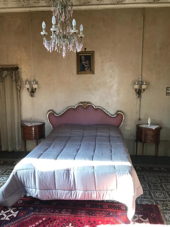 Palazzo De Bellis Vitti Nella Citta Delle Grotte Bed & Breakfast Castellana Grotte Bagian luar foto